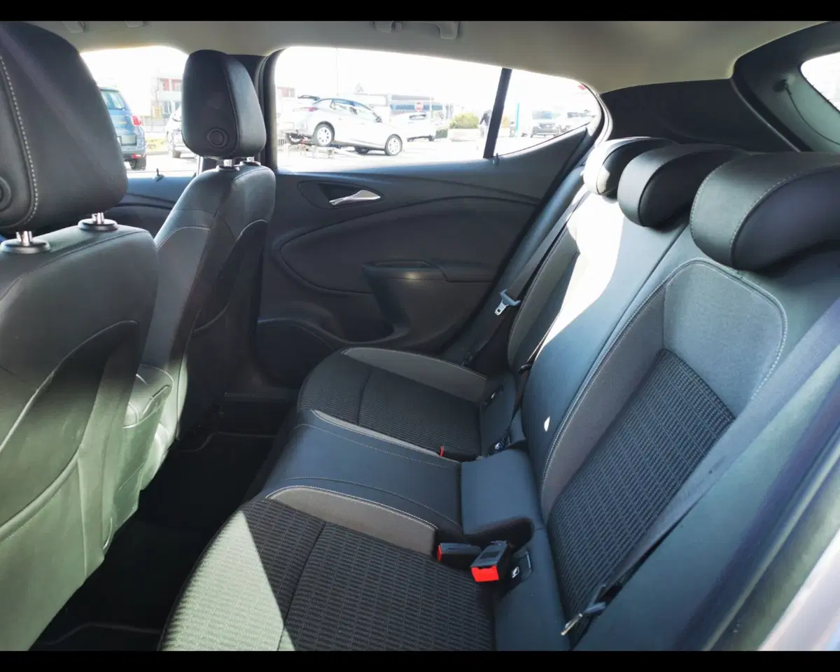 Opel Astra usata a Belluno (14)