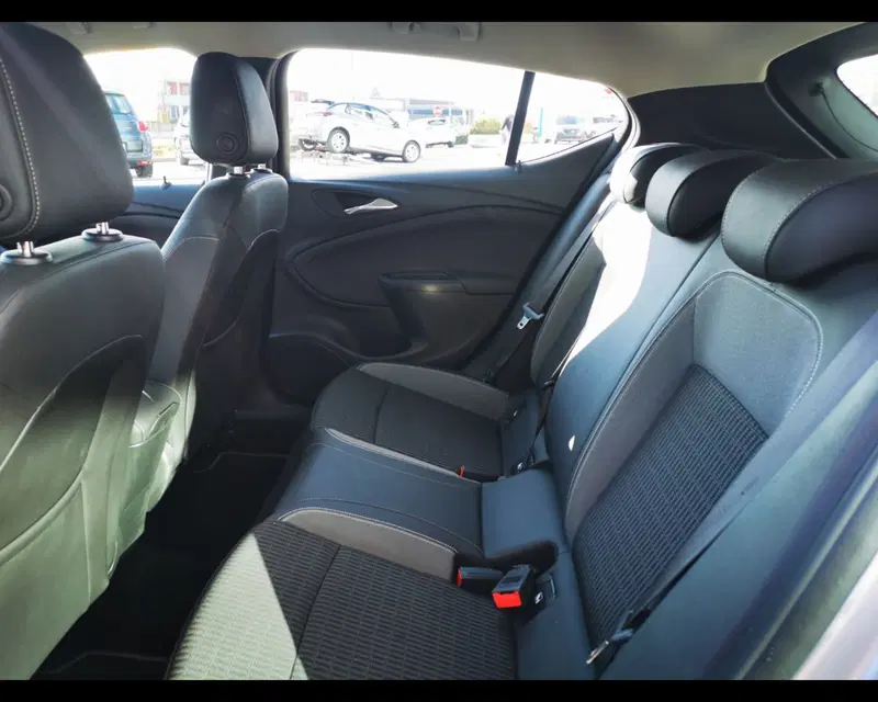 Opel Astra usata a Belluno (14)