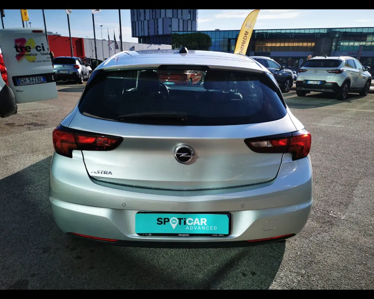 Opel Astra usata a Belluno (4)