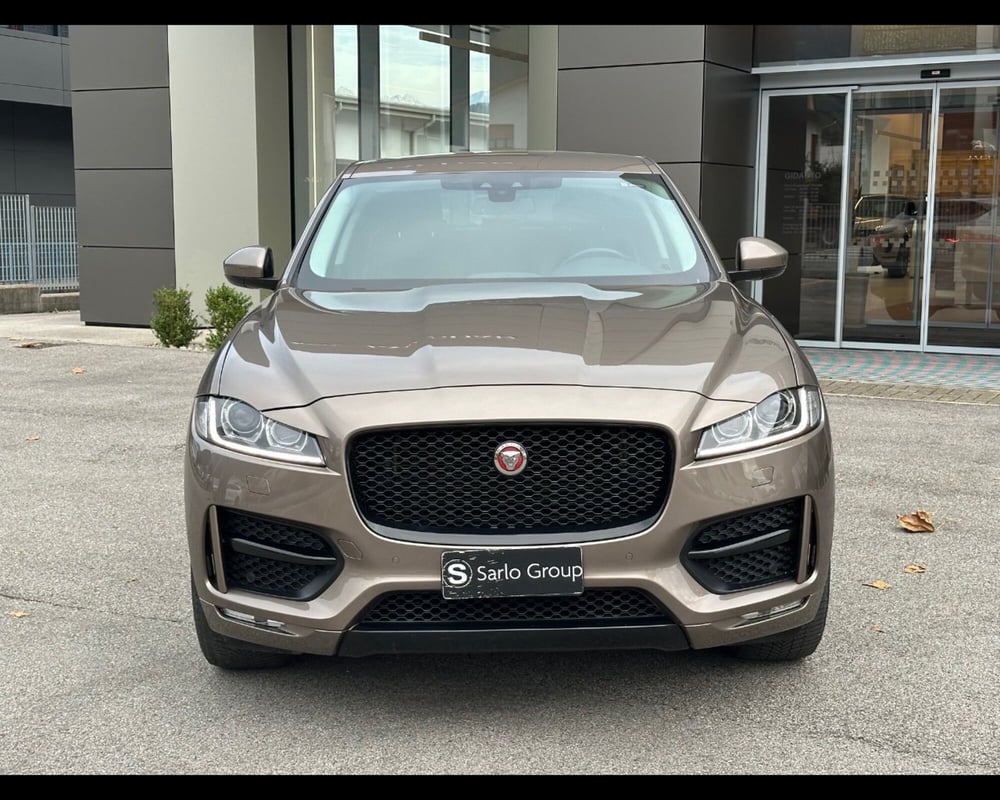 Jaguar F-Pace usata a Belluno (6)