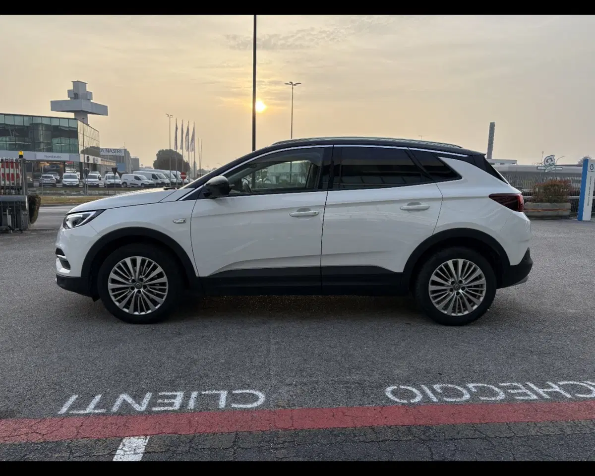 Opel Grandland X usata a Venezia (16)