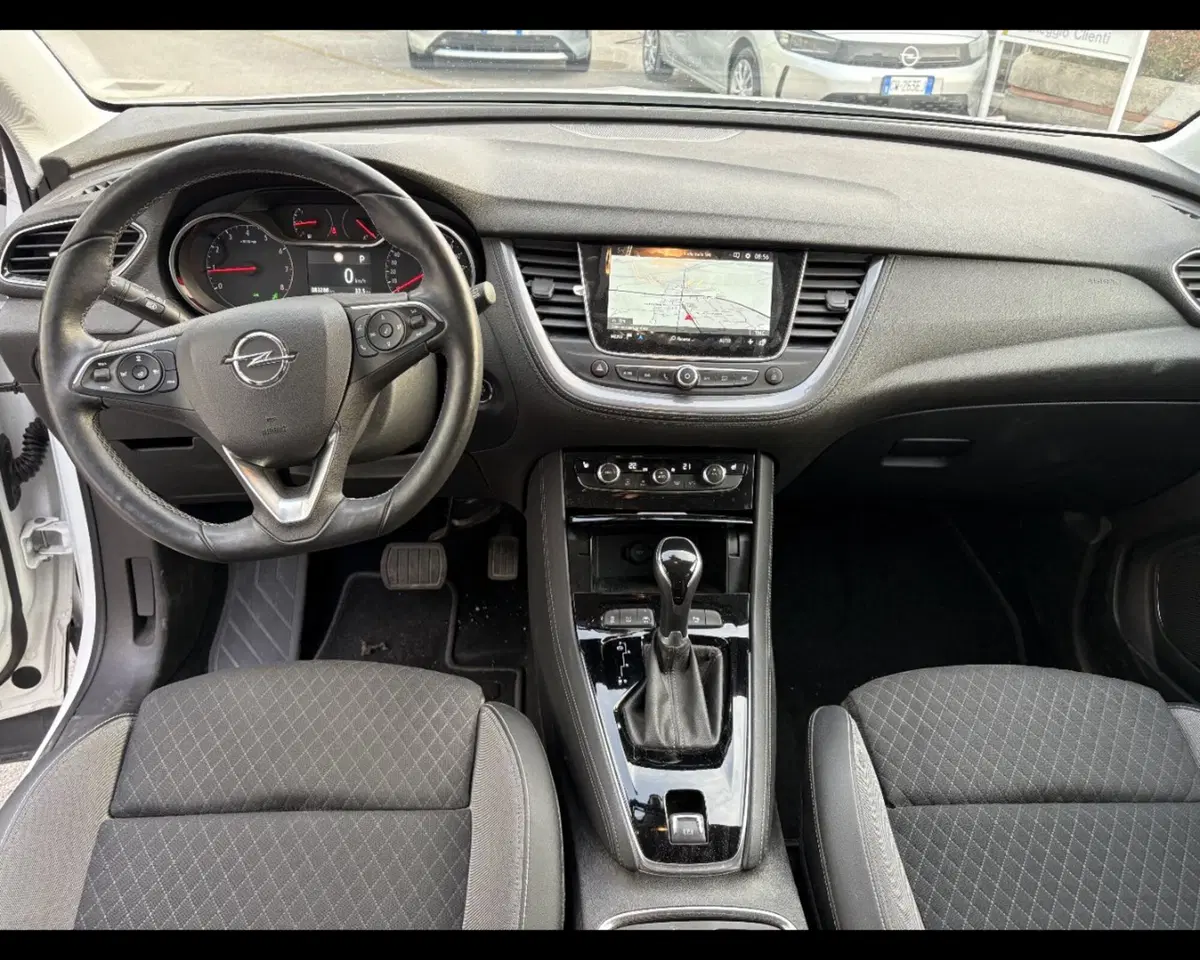 Opel Grandland X usata a Venezia (6)