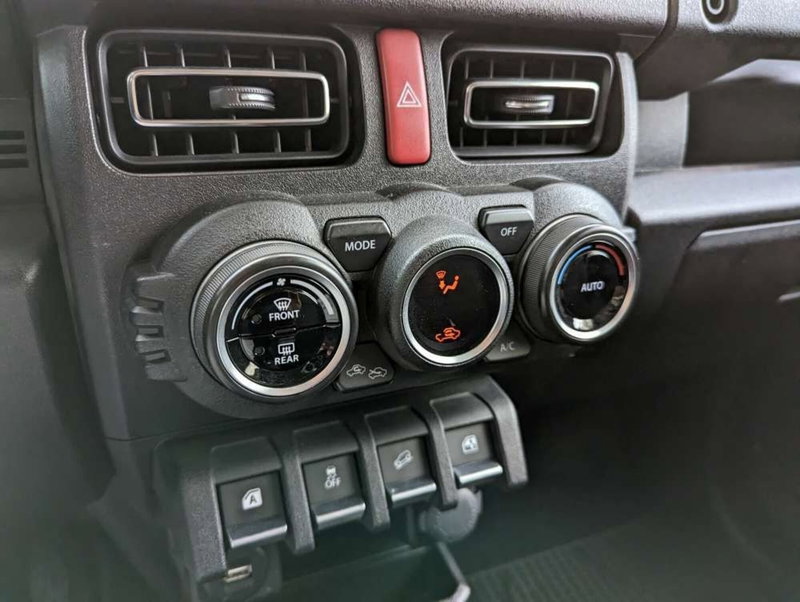 Suzuki Jimny usata a Treviso (11)