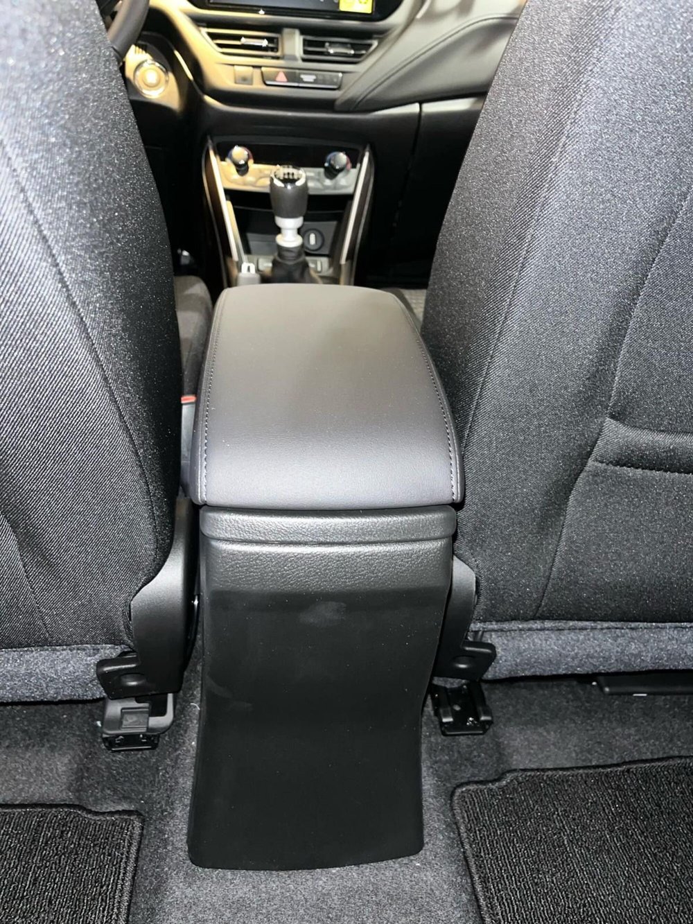 Suzuki S-Cross nuova a Milano (17)