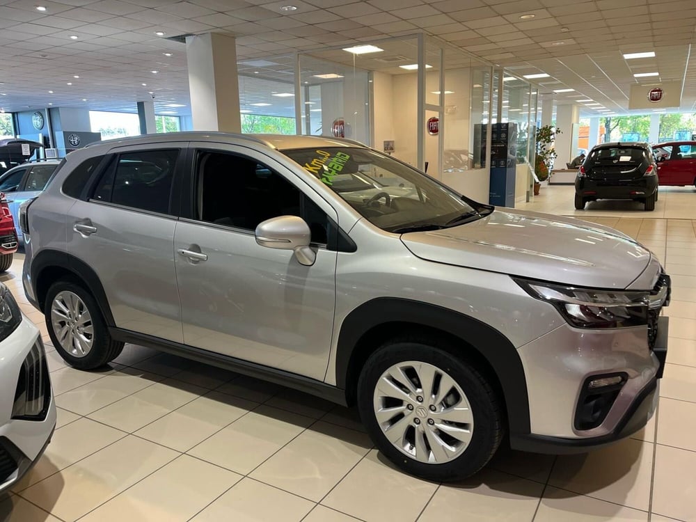 Suzuki S-Cross nuova a Milano (5)