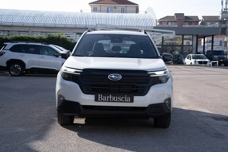 Subaru Forester nuova a Pescara (2)