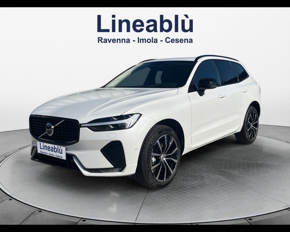 Volvo XC60 nuova a Ravenna