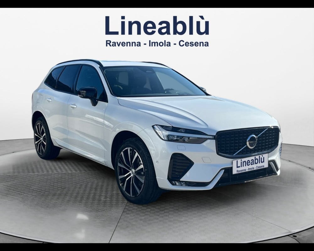 Volvo XC60 nuova a Ravenna (5)