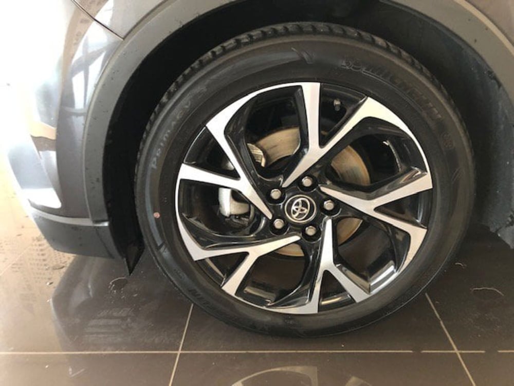 Toyota Toyota C-HR usata a Bergamo (14)