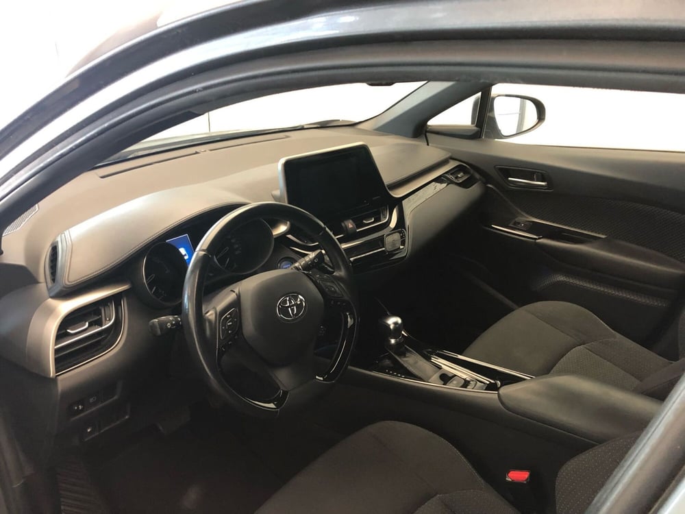 Toyota Toyota C-HR usata a Bergamo (17)