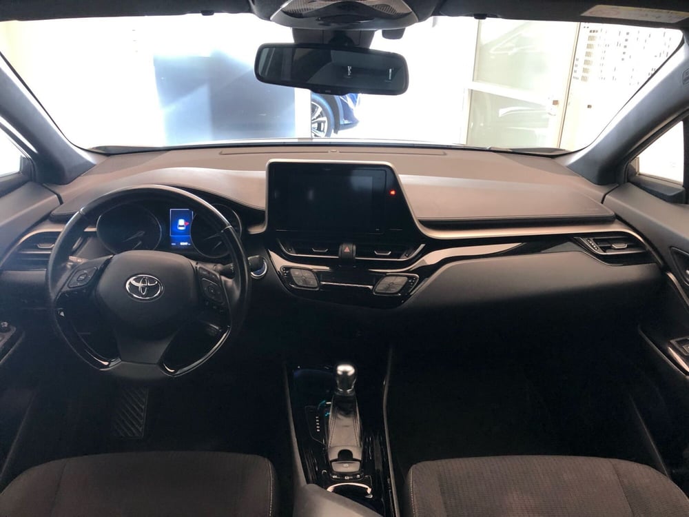 Toyota Toyota C-HR usata a Bergamo (9)
