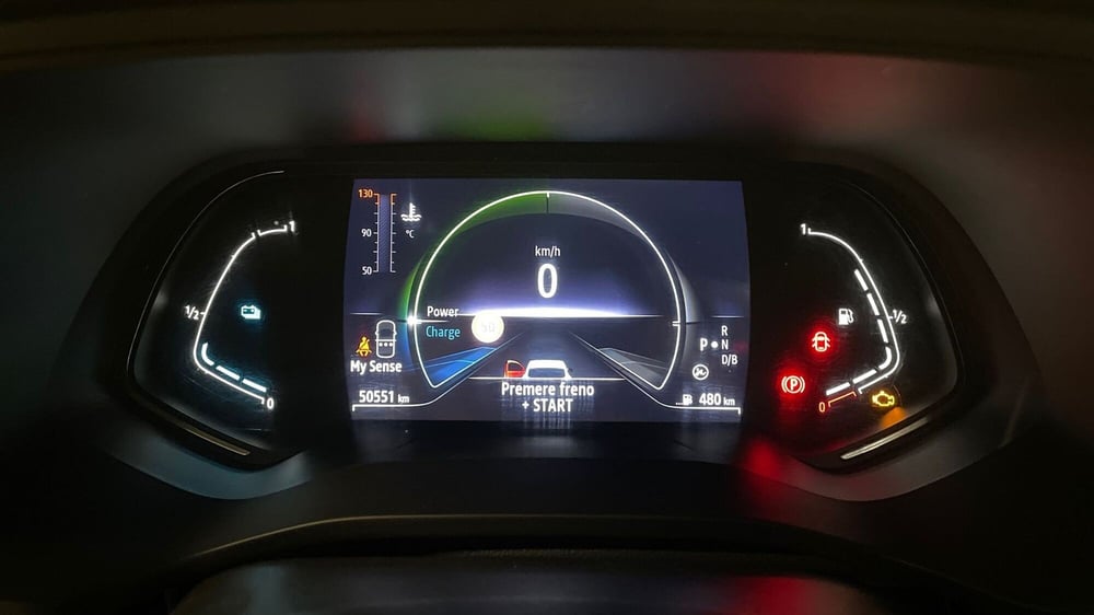 Renault Arkana nuova a Varese (6)