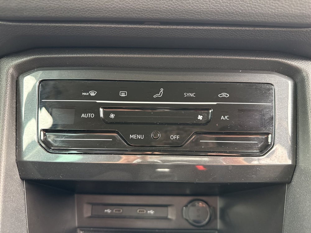 Volkswagen Tiguan usata a Terni (14)