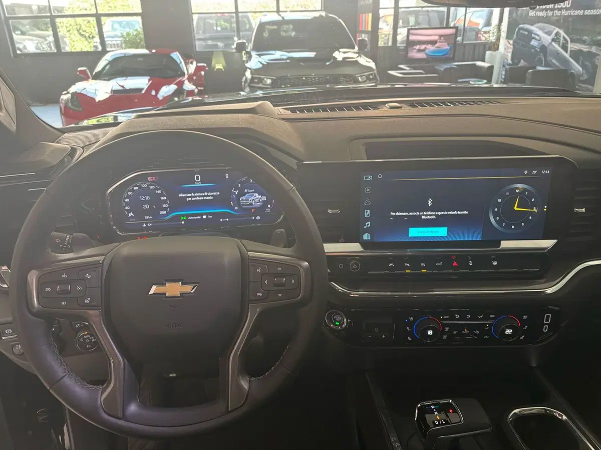 Chevrolet Silverado nuova a Monza e Brianza (19)
