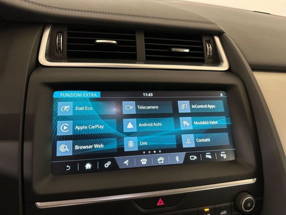 Jaguar E-Pace usata a Novara (13)