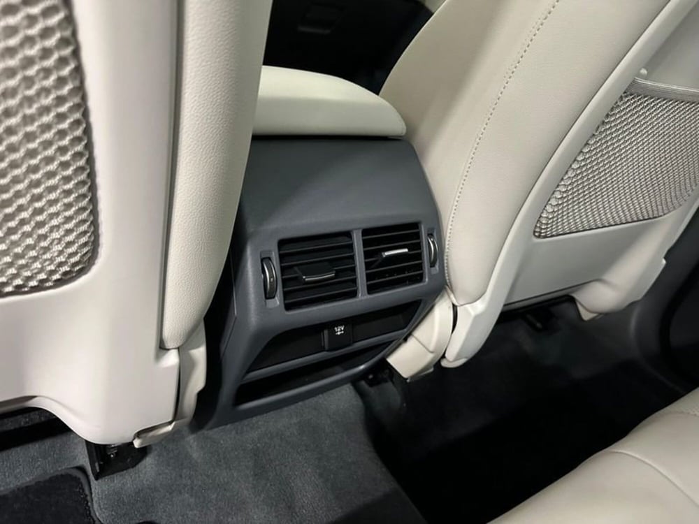 Jaguar E-Pace usata a Novara (19)