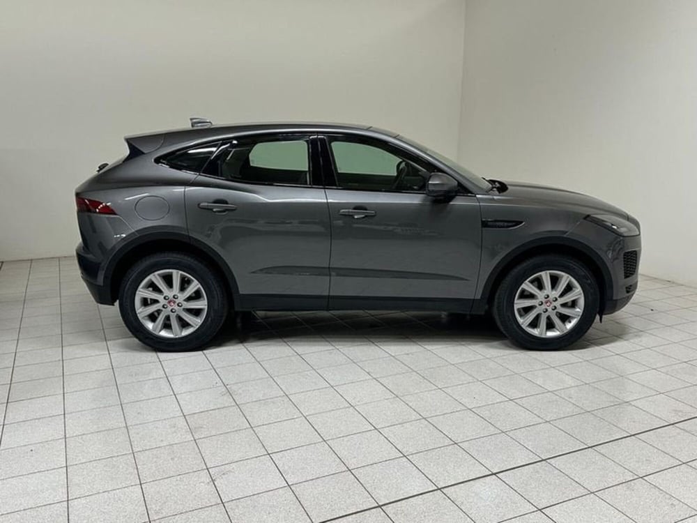 Jaguar E-Pace usata a Novara (6)