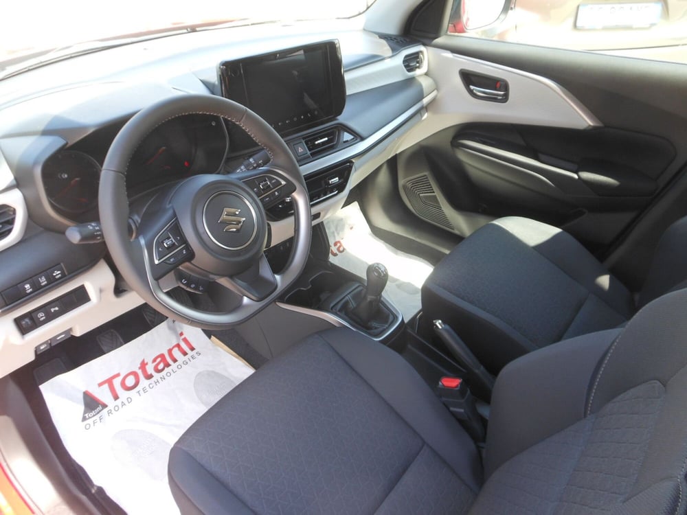 Suzuki Swift nuova a L'Aquila (17)