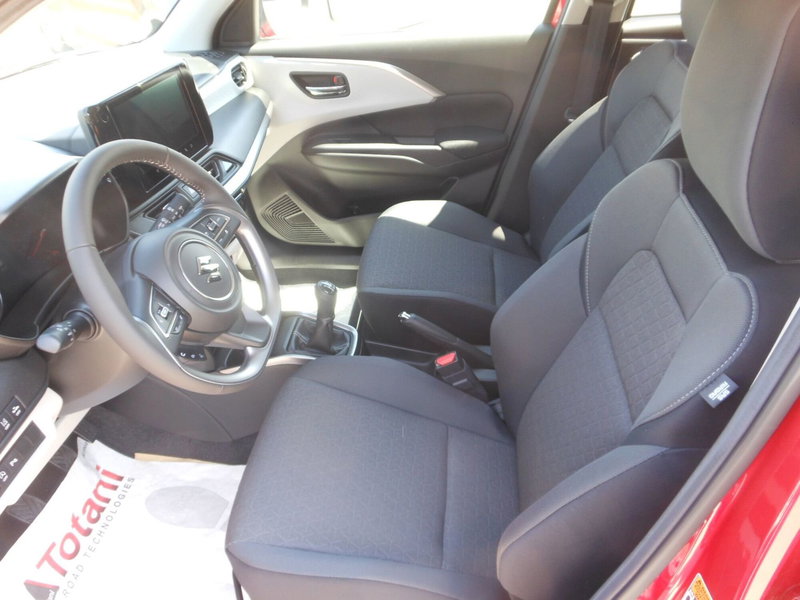 Suzuki Swift nuova a L'Aquila (18)