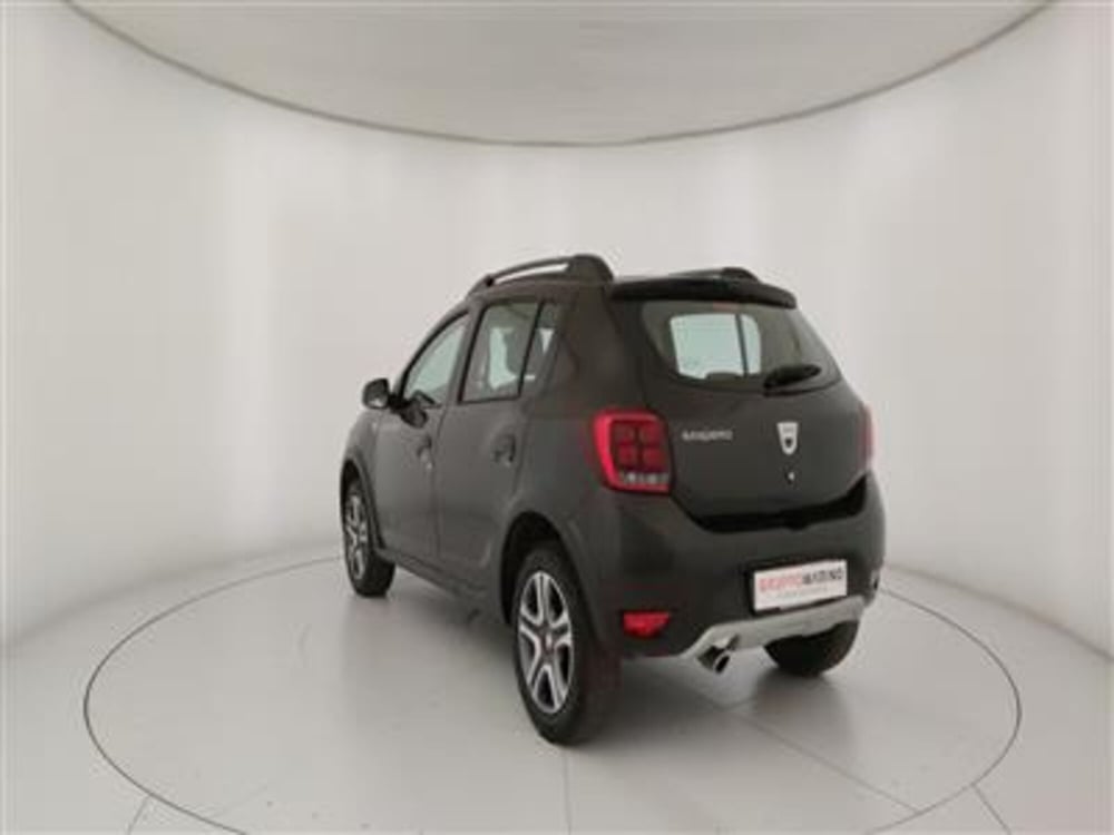 Dacia Sandero usata a Bari (5)