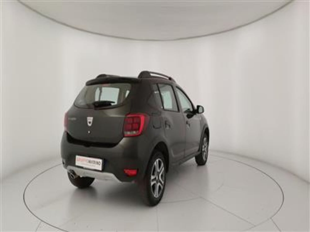 Dacia Sandero usata a Bari (7)