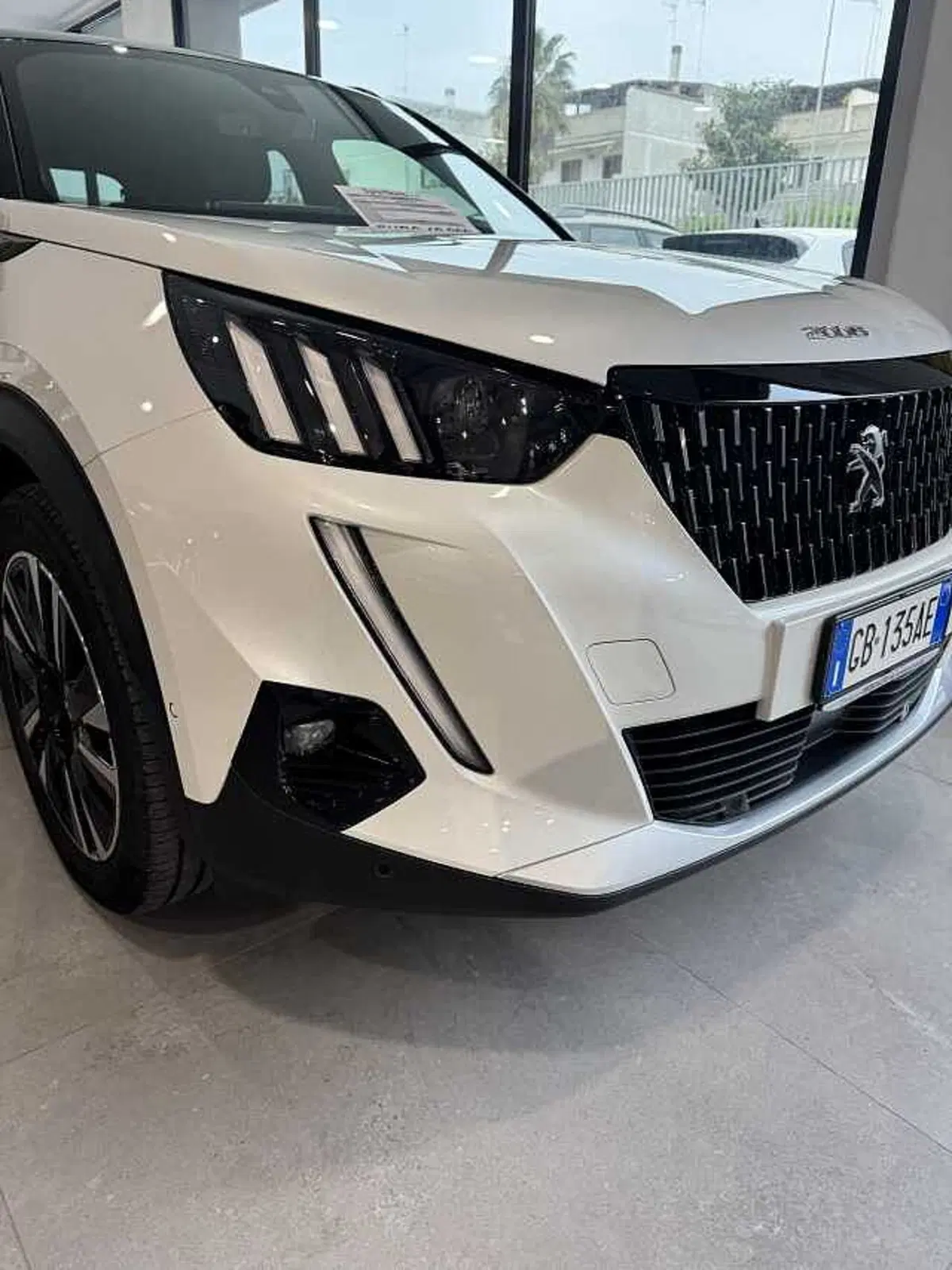 Peugeot 2008 usata a Lecce (3)