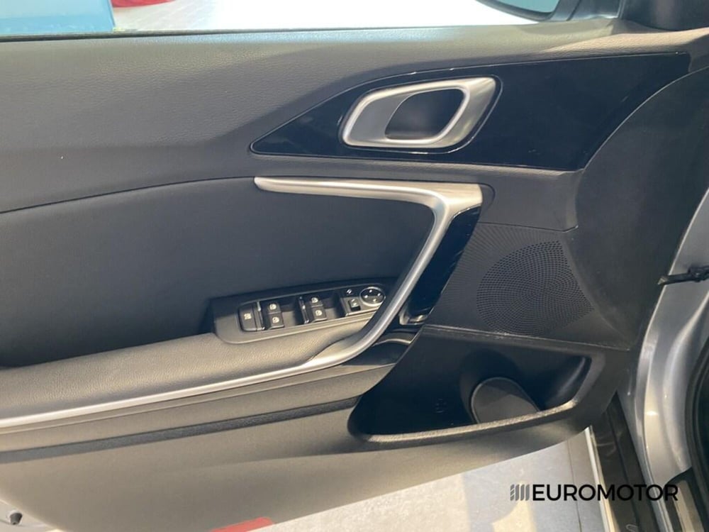 Kia XCeed usata a Bari (13)