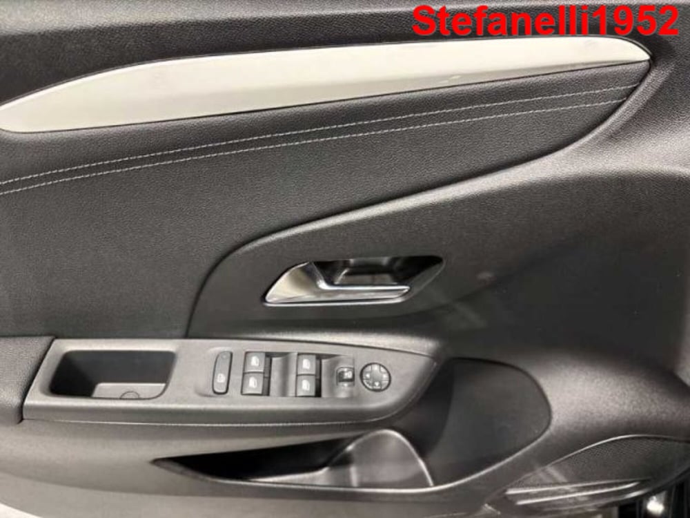 Opel Corsa nuova a Bologna (10)