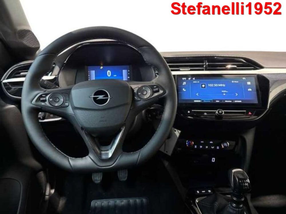 Opel Corsa nuova a Bologna (14)