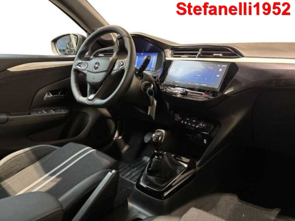 Opel Corsa nuova a Bologna (15)
