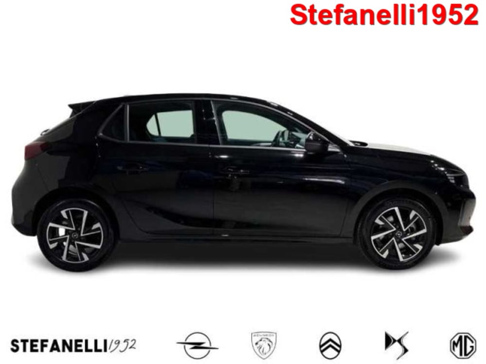 Opel Corsa nuova a Bologna (2)