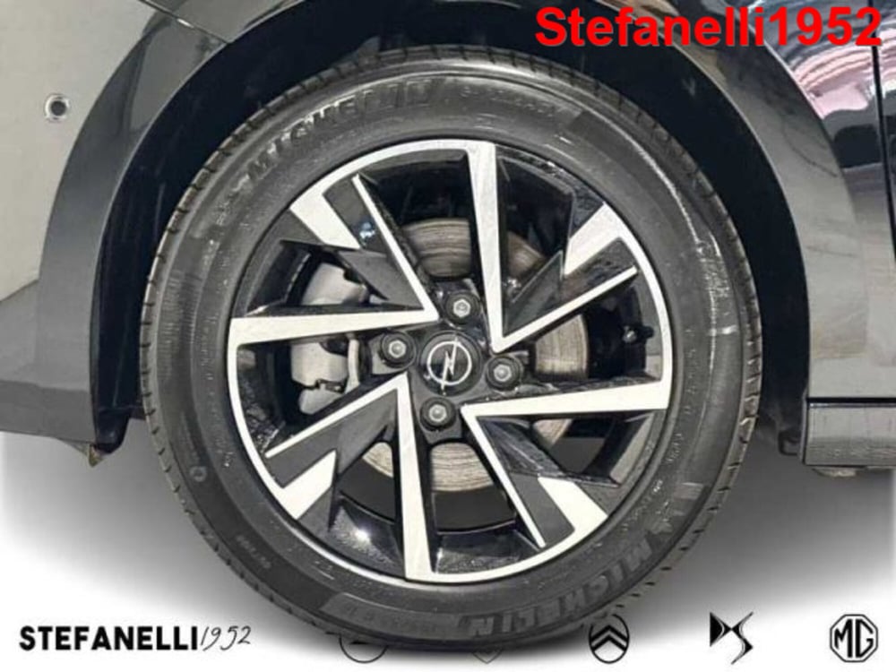 Opel Corsa nuova a Bologna (8)