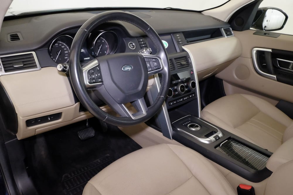 Land Rover Discovery Sport usata a Torino (17)