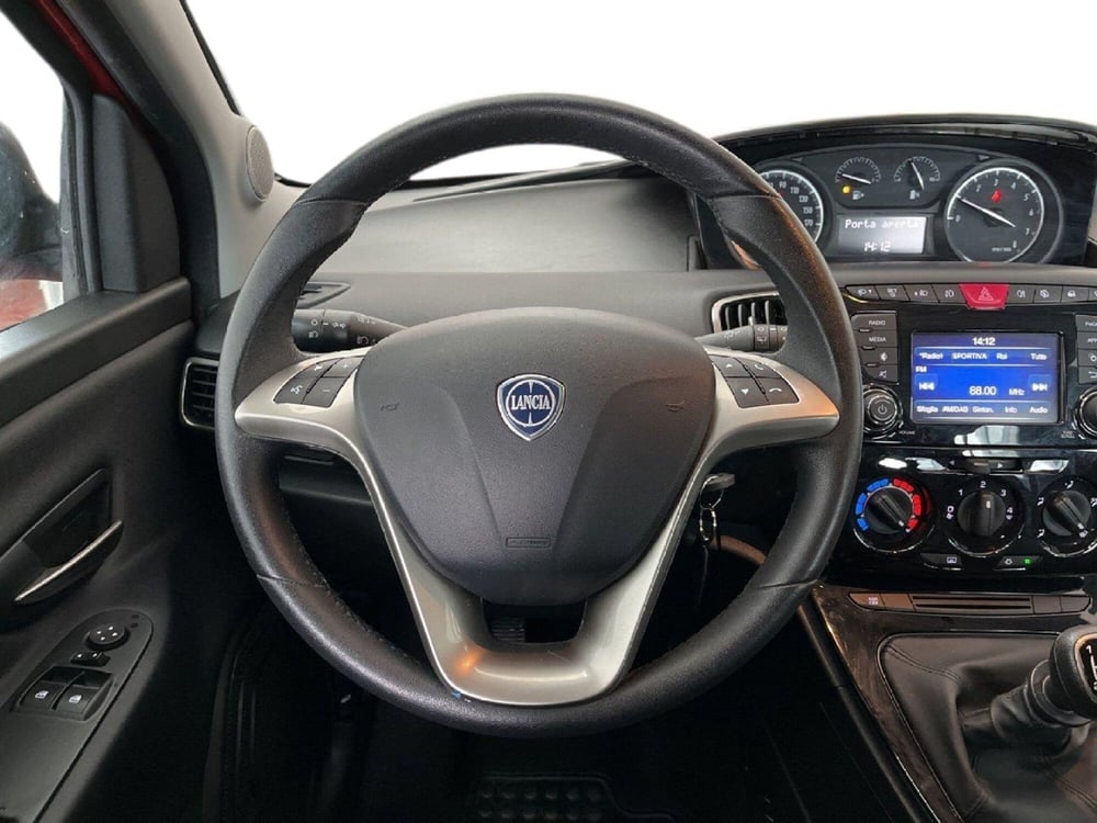 Lancia Ypsilon usata a Torino (12)