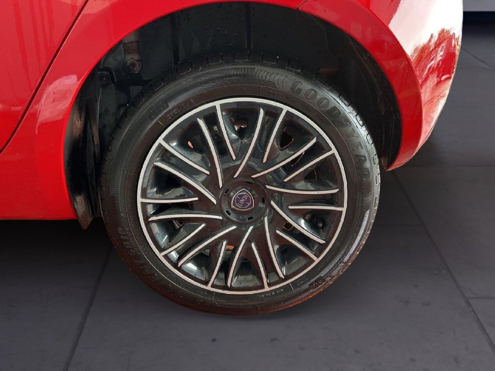 Lancia Ypsilon usata a Torino (8)