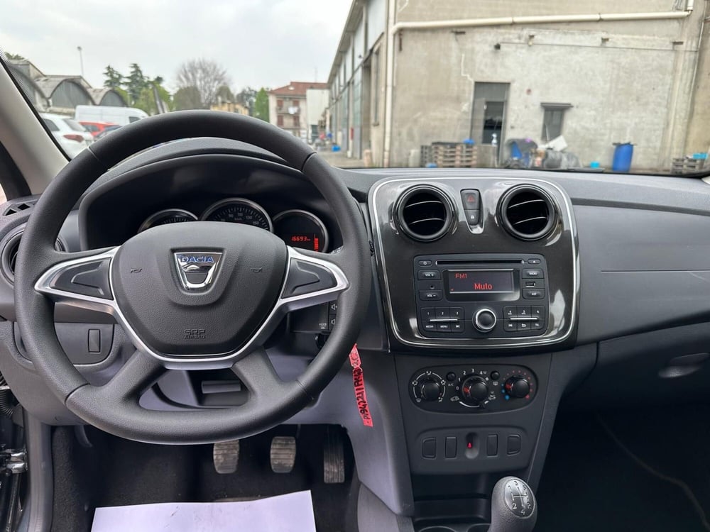 Dacia Sandero usata a Monza e Brianza (9)