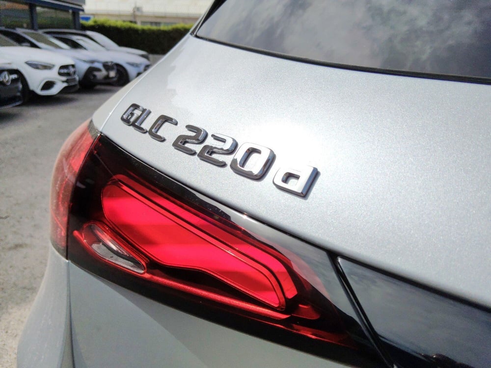 Mercedes-Benz GLC SUV nuova a Pescara (16)