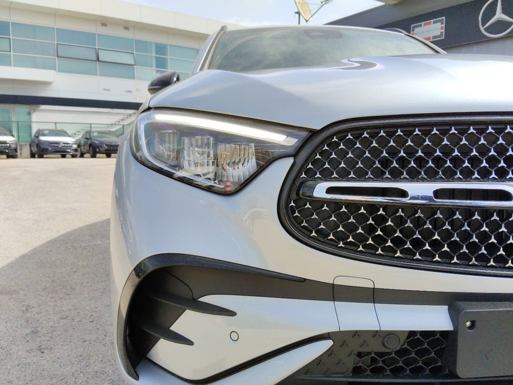 Mercedes-Benz GLC SUV nuova a Pescara (6)