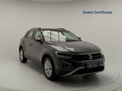 Volkswagen T-Roc 2.0 tdi Life 115cv del 2023 usata a Pratola Serra