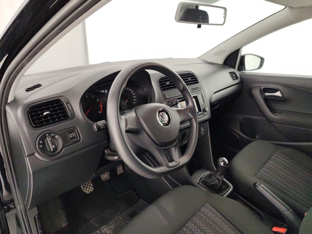 Volkswagen Polo usata a Massa-Carrara (8)