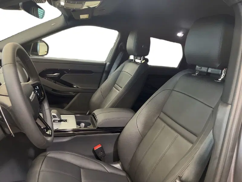 Land Rover Range Rover Evoque nuova a Arezzo (3)