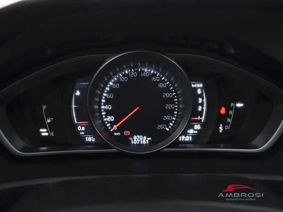 Volvo V40 usata a Viterbo (13)