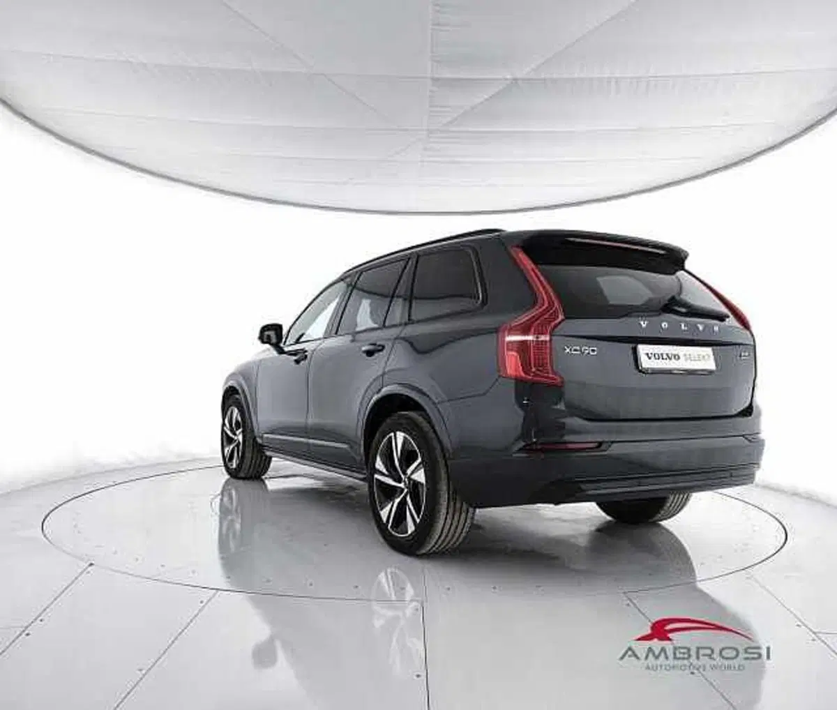 Volvo XC90 usata a Viterbo (4)
