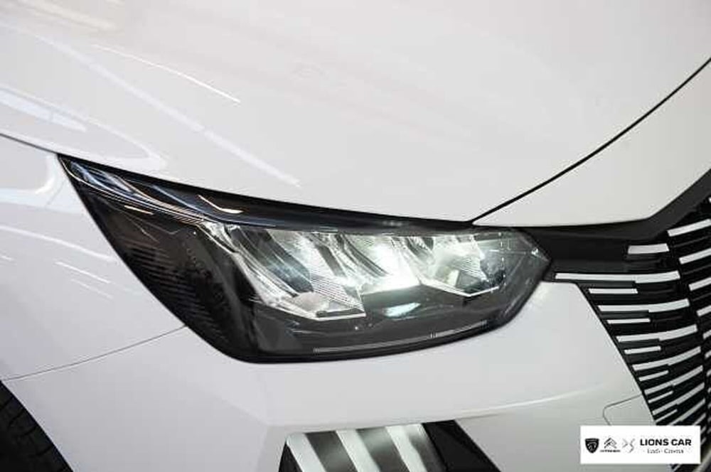 Peugeot 208 nuova a Lodi (8)