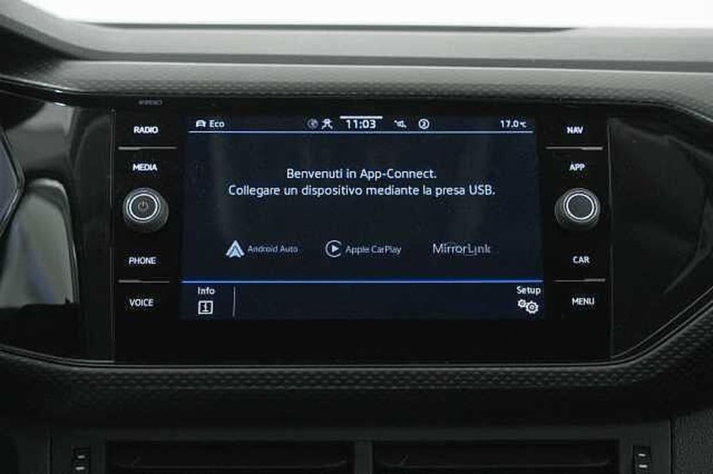 Volkswagen T-Cross usata a Como (18)