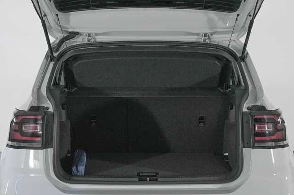 Volkswagen T-Cross usata a Como (8)
