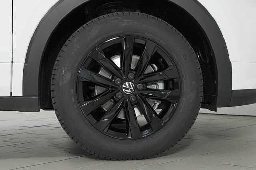 Volkswagen T-Cross usata a Como (9)