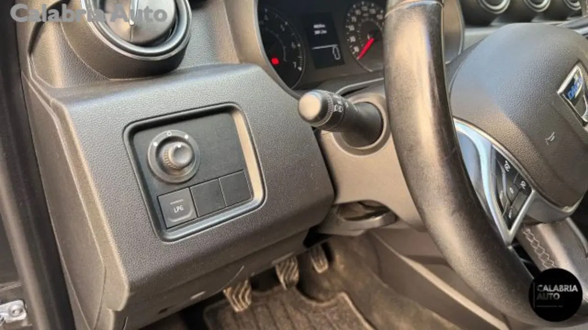 Dacia Duster usata a Reggio Calabria (14)