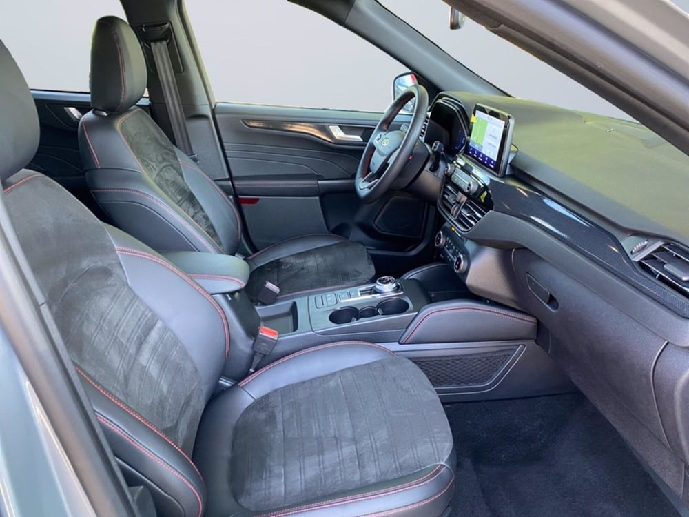 Ford Kuga usata a Milano (11)