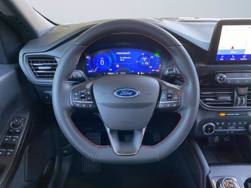 Ford Kuga usata a Milano (13)
